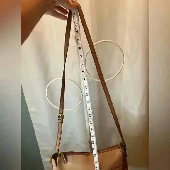 Liz Claiborne Crossbody Handbag - Picture 5 of 8